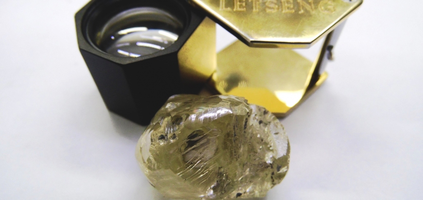 Nalezen žlutý diamant vážící 114 karátů